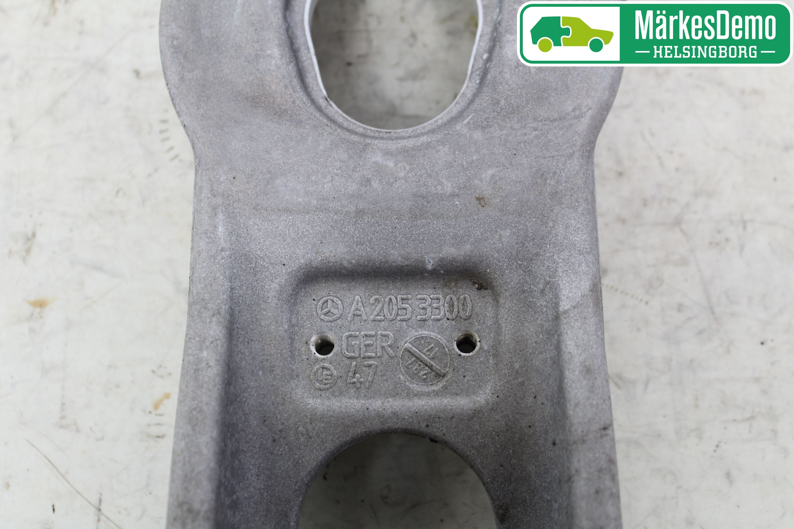 Mercedes-Benz MB E-KLASS (W213) 16-23 Bärarm Bak Vänster