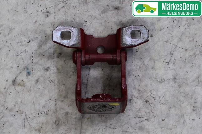 Fiat 500X 15- Bakluckegångjärn Vä