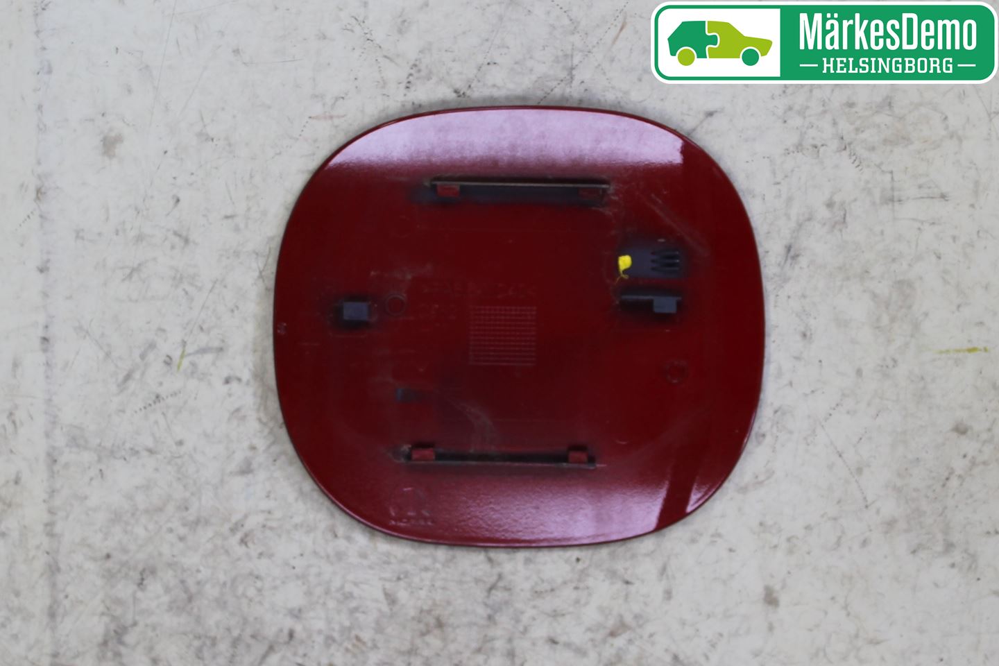 Fiat 500X 15- Tanklucka