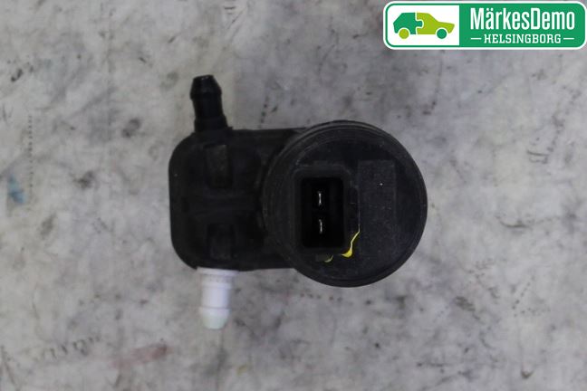 Fiat 500X 15- Spolarpump Vindruta