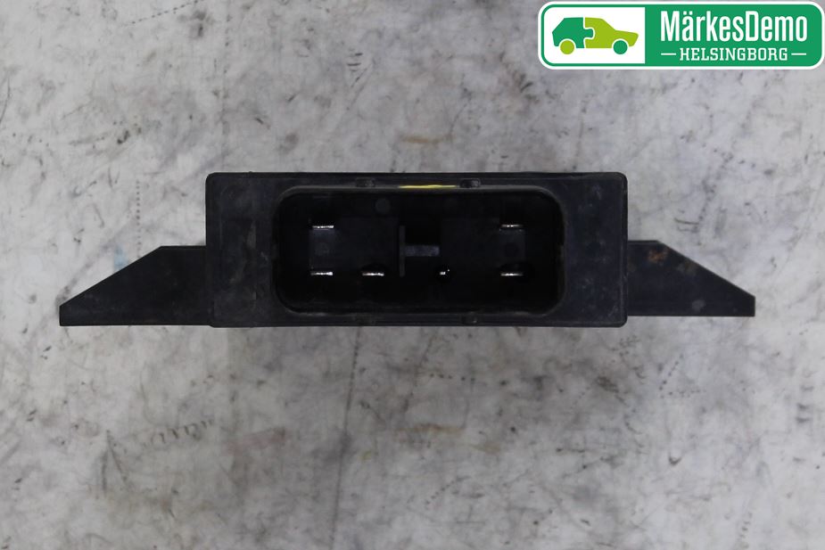 Audi A8/S8 4H 10-17 Styrenhet Bränslepump