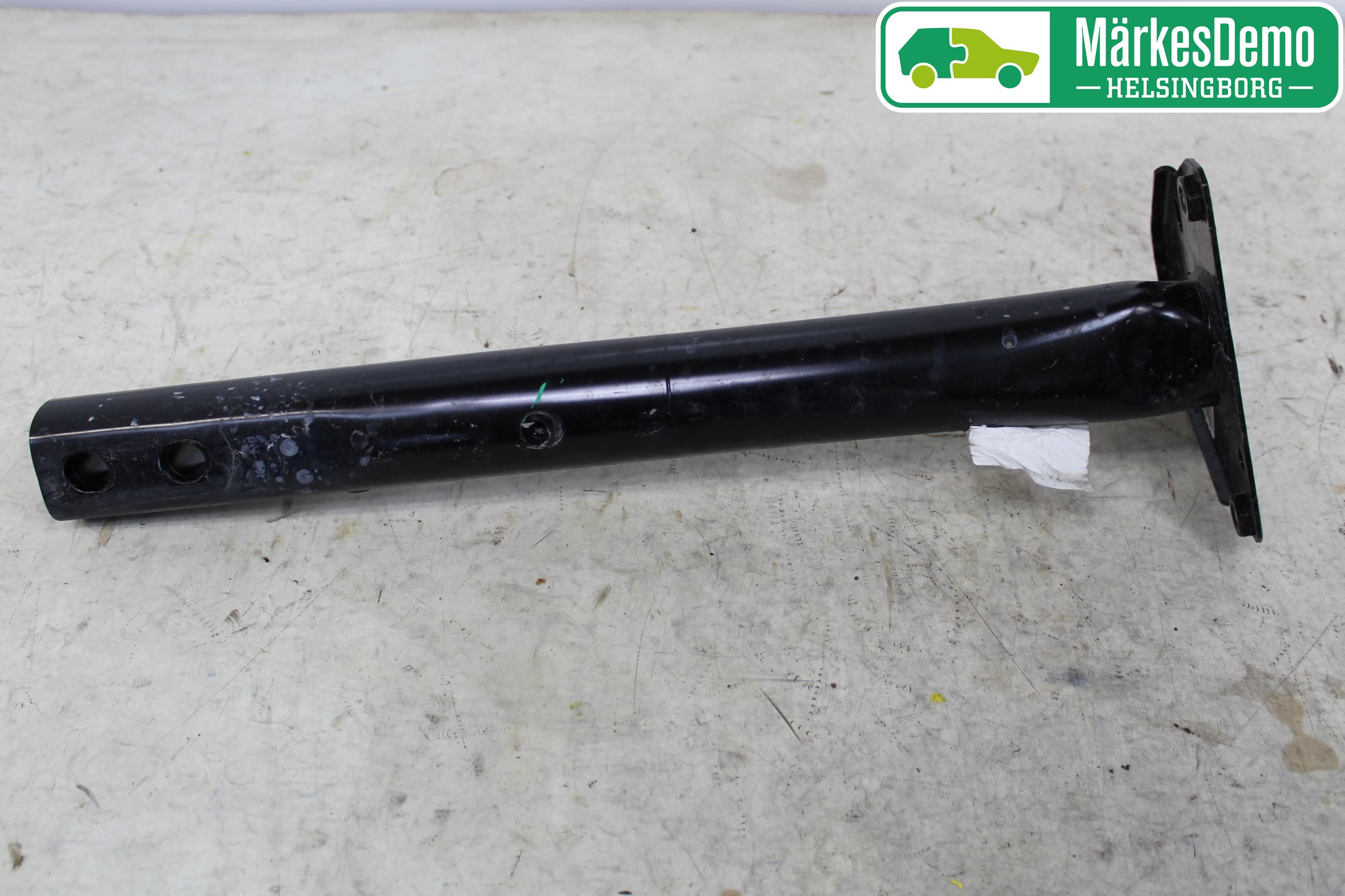 Fiat 500X 15- Stötfångarbärjärn Fram