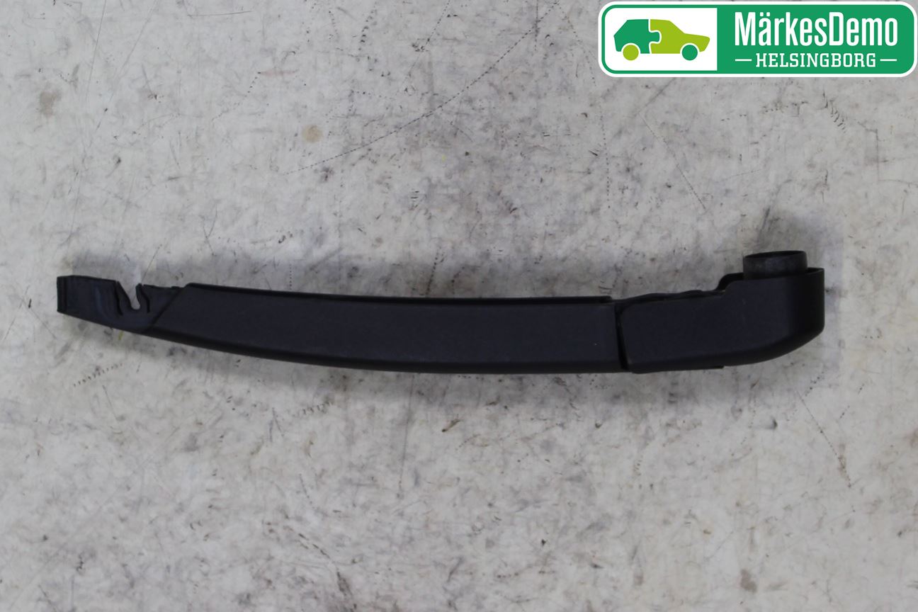 Fiat 500X 15- Torkararm-Bakruta