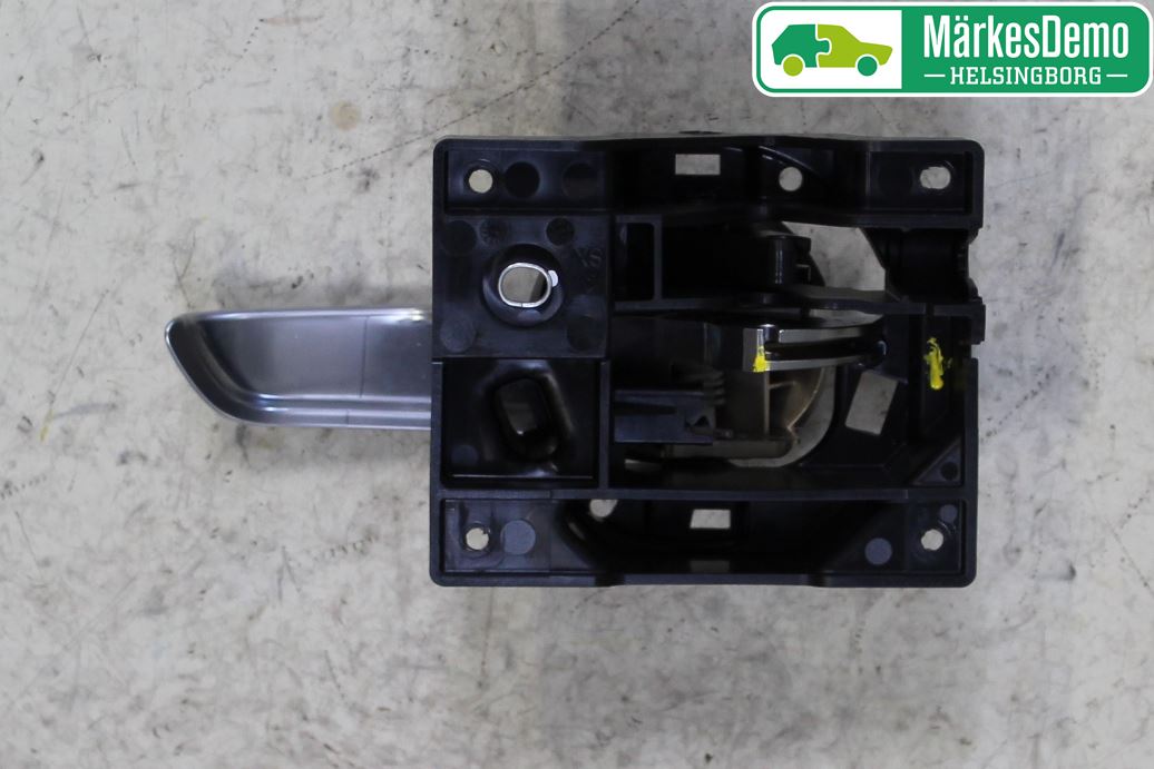 Fiat 500X 15- Dörrhandtag Inre Vä