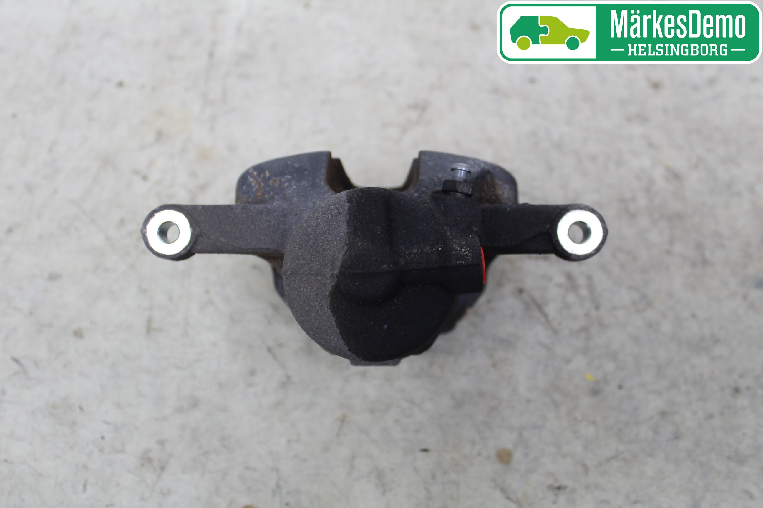 Fiat TIPO/CROSS 16- Bromsok Fram Höger