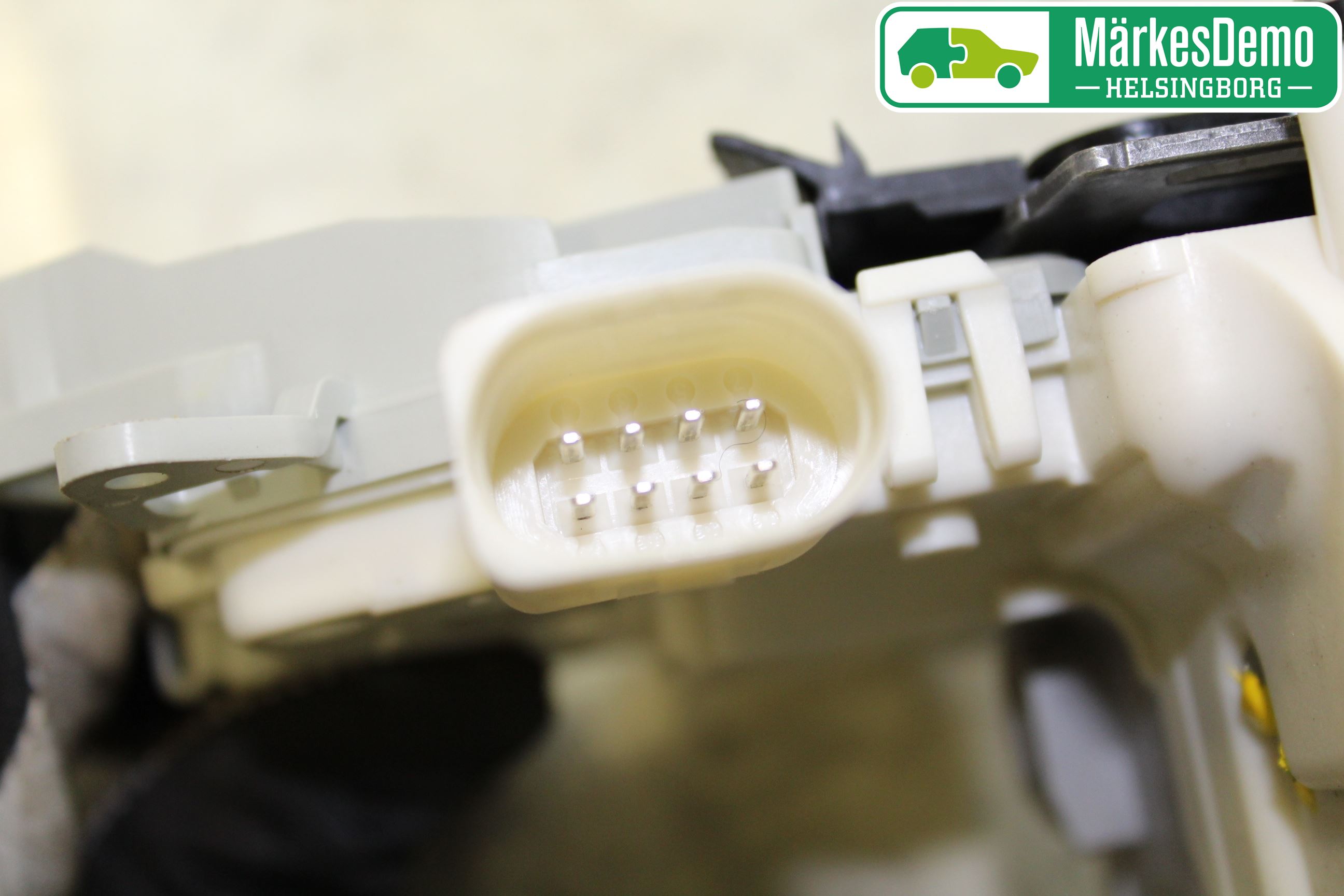 Audi A6/S6 4G 11-18 Centrallåsmotor Höger