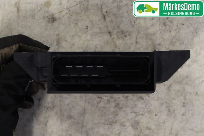 Volkswagen VW PASSAT 11-14 Styrenhet Parkbroms Epb