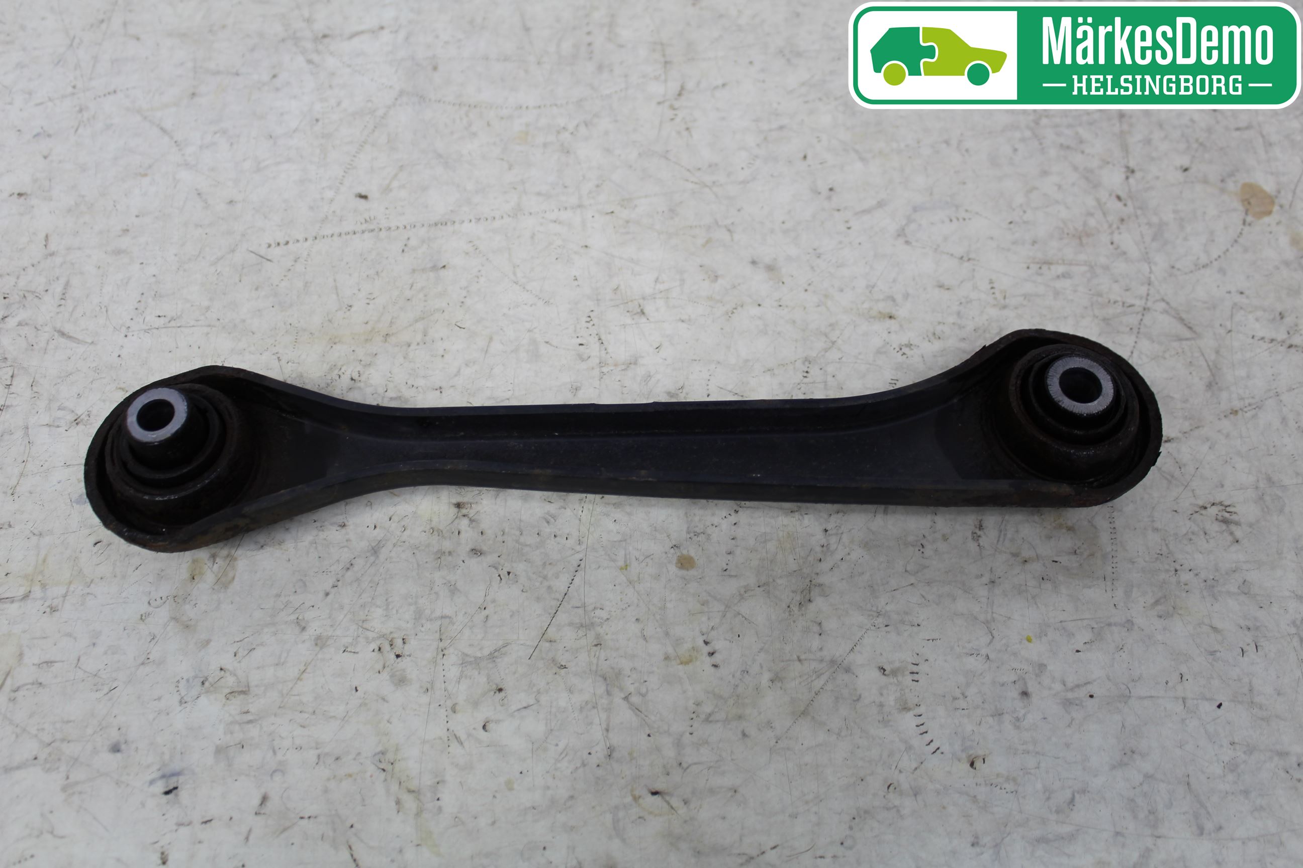 Volkswagen VW TIGUAN 07-16 Bärarm Bak Höger