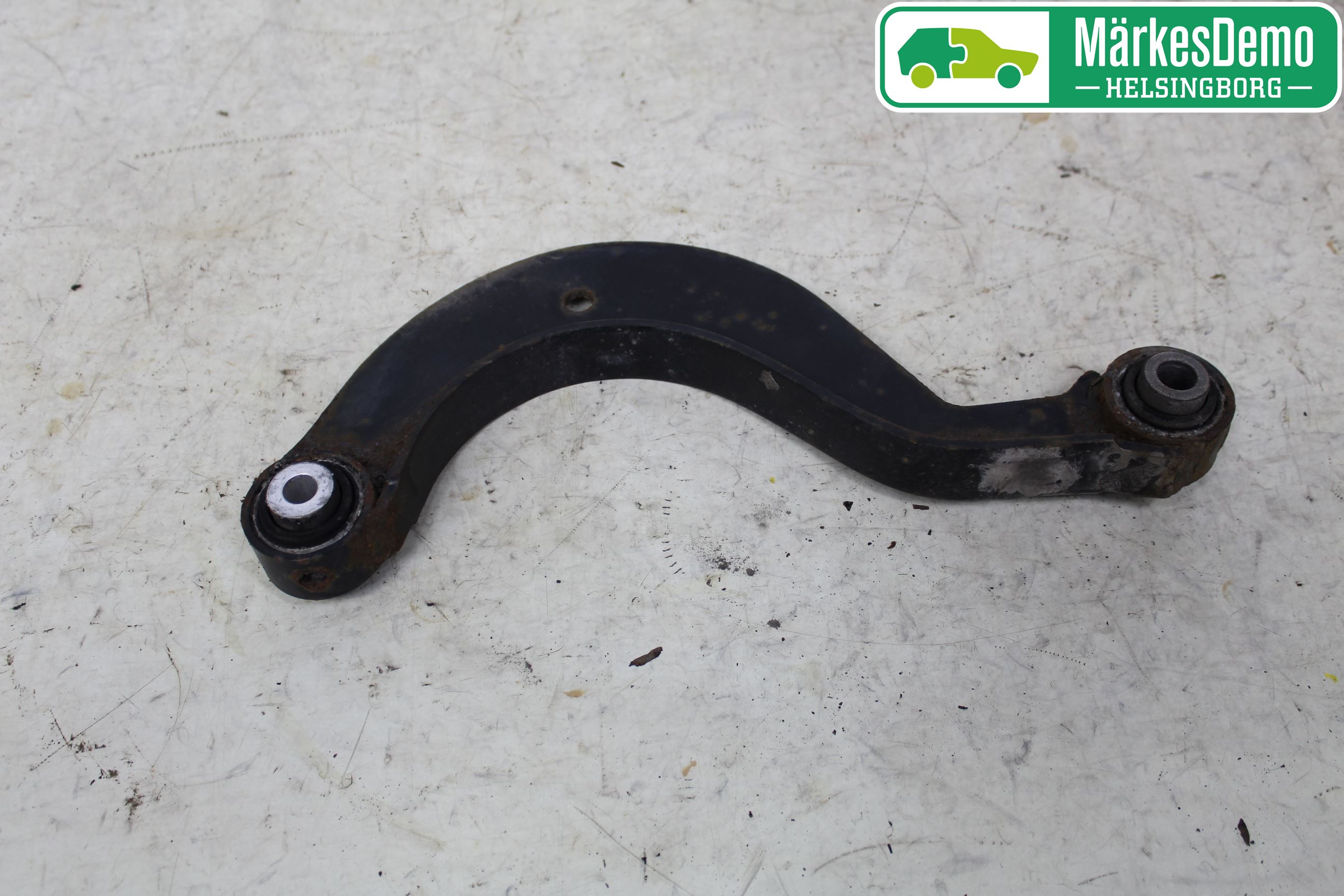 Volkswagen VW TIGUAN 07-16 Bärarm Bak Övre Vänster