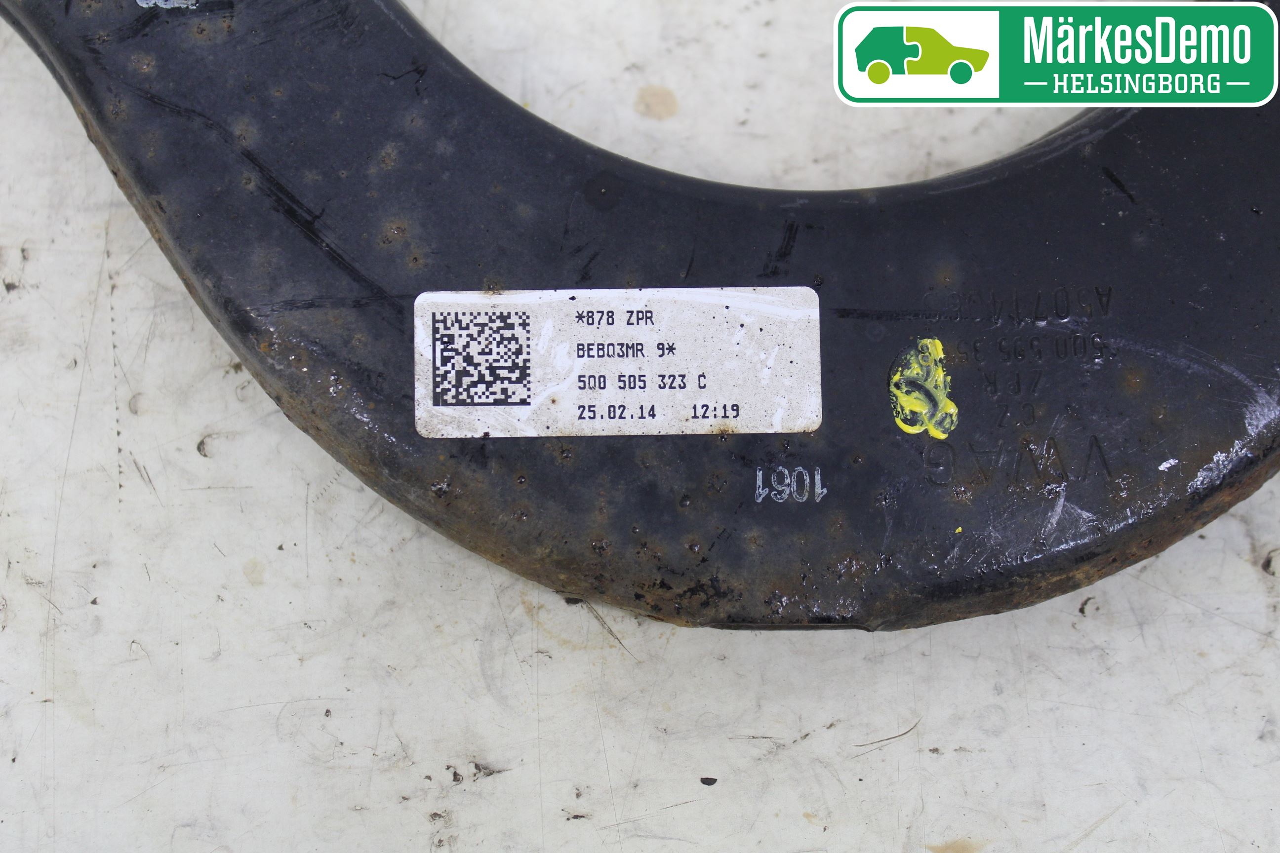 Skoda YETI Bärarm Bak Övre Höger