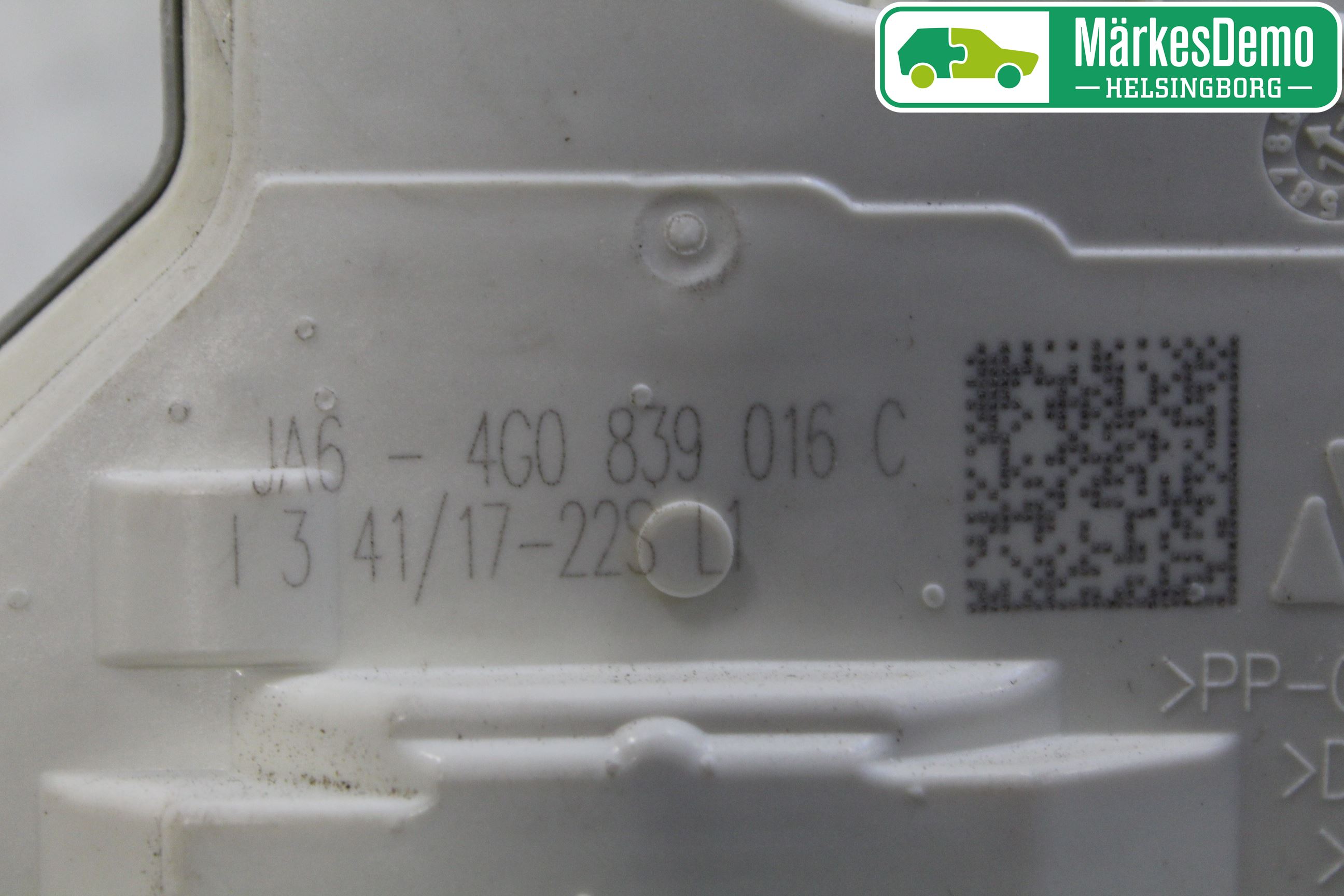 Audi Q3 8U 12-18 Centrallåsmotor Höger