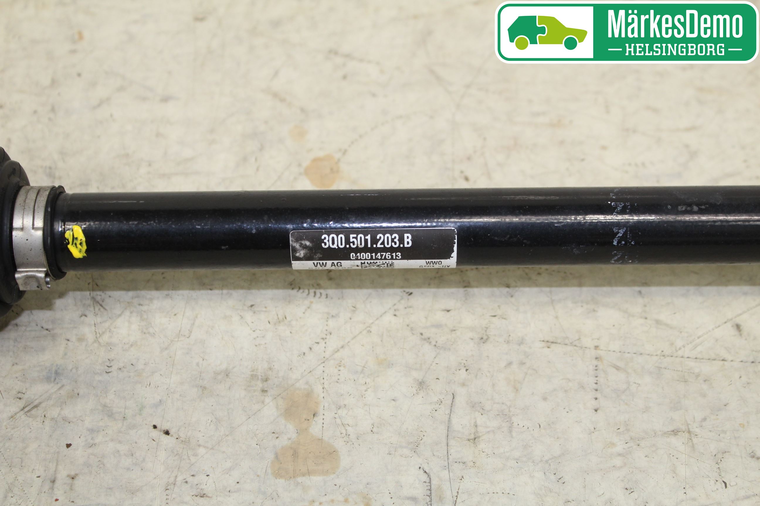 Volkswagen VW TIGUAN 16-24 Drivaxel Bak Vänster