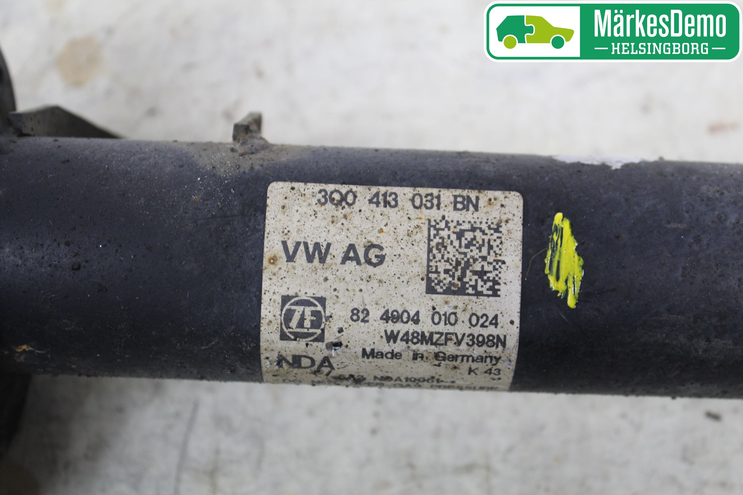 Volkswagen VW PASSAT 15-19 Fjäderben Fram Höger