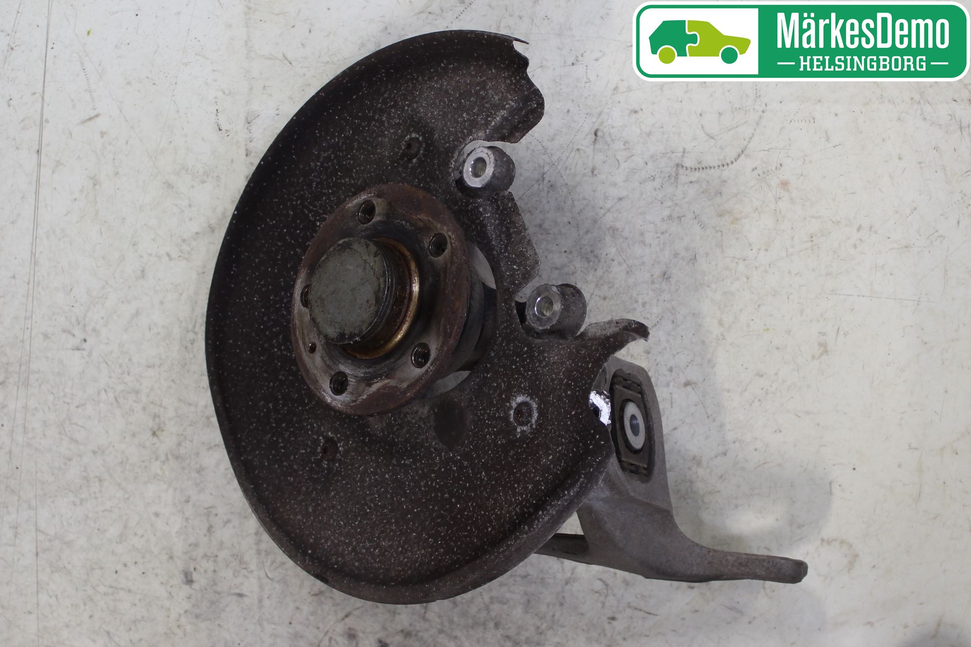 Audi A4 12-15 Hjullagerhus-Spindel Hö B