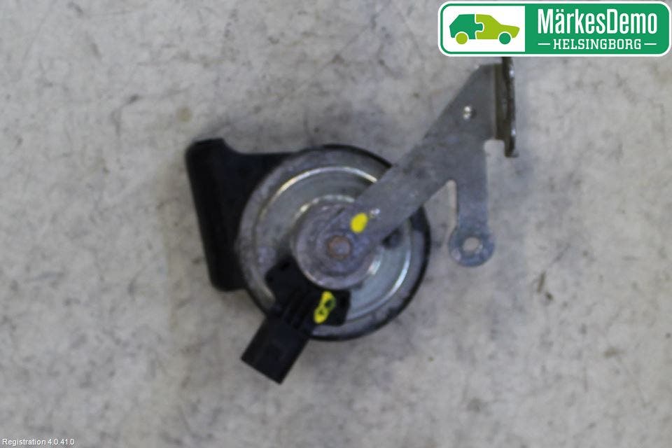 Volkswagen VW PASSAT 11-14 Signalhorn