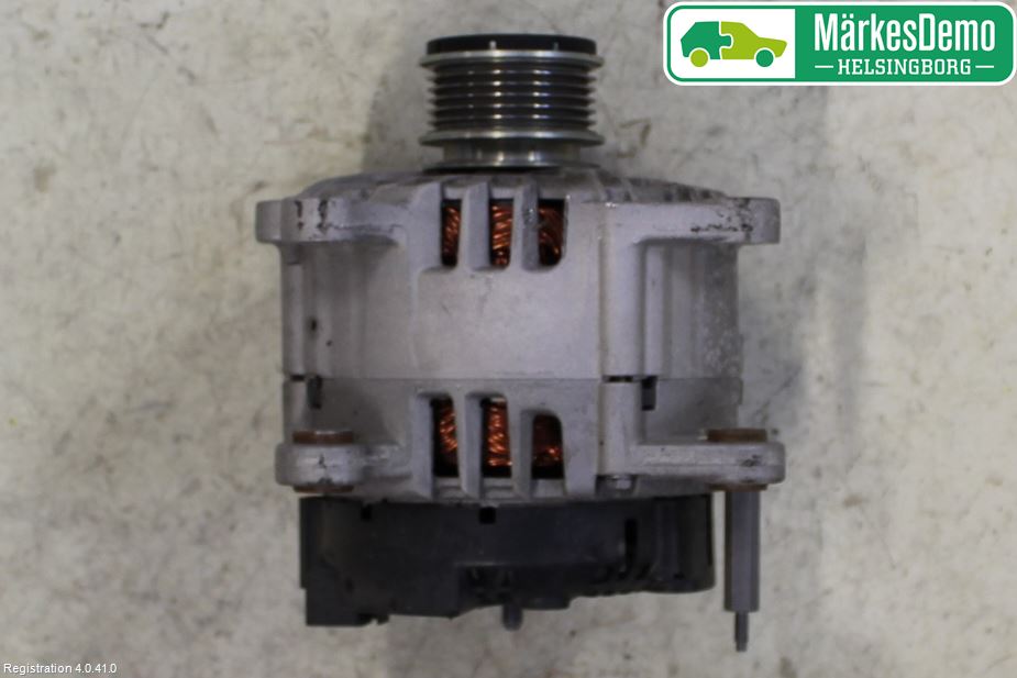 Volkswagen VW GOLF VI 09-13 Generator