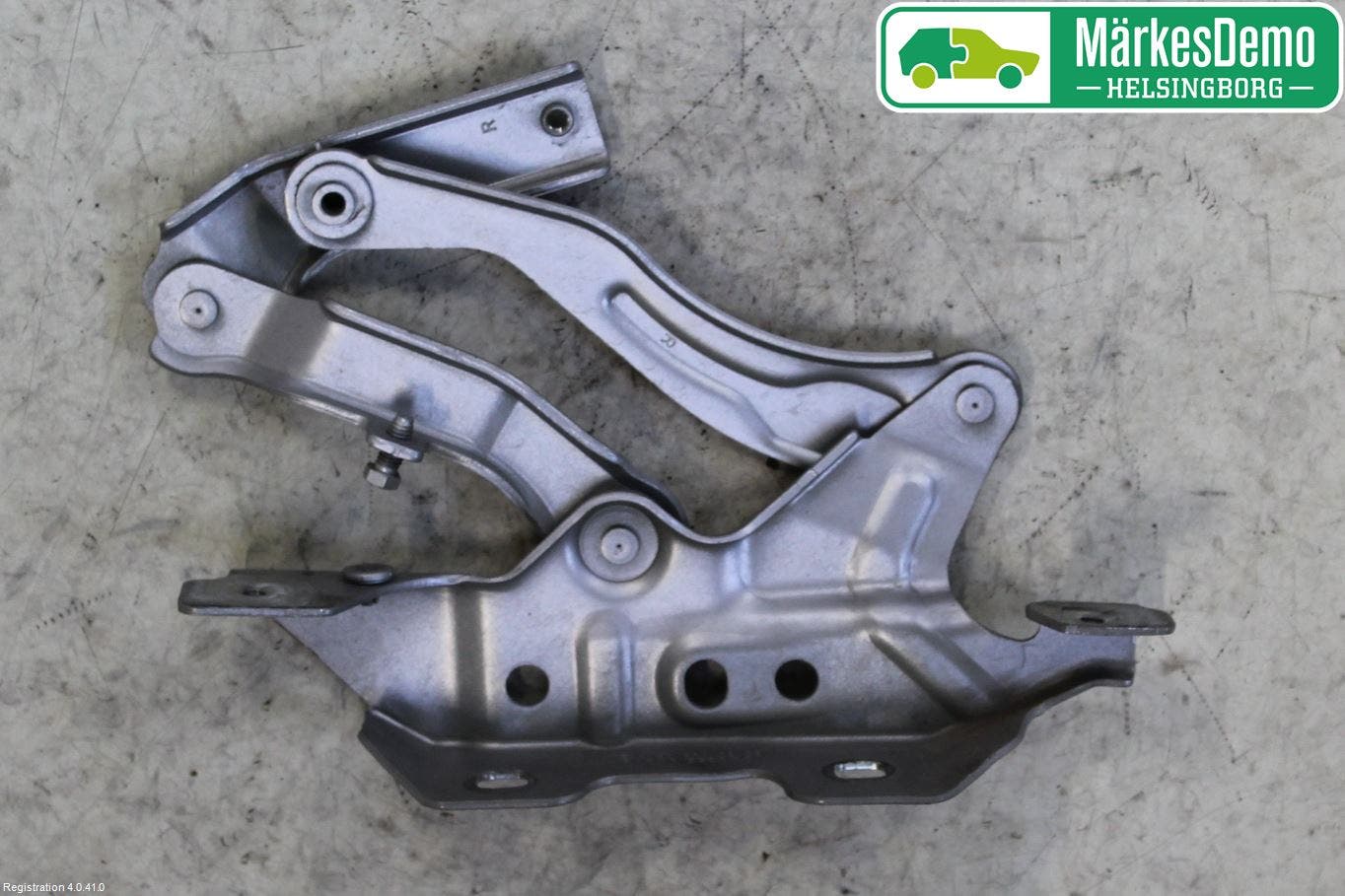 Mercedes-Benz MB A-KLASS (W169) 04-12 Huvgångjärn