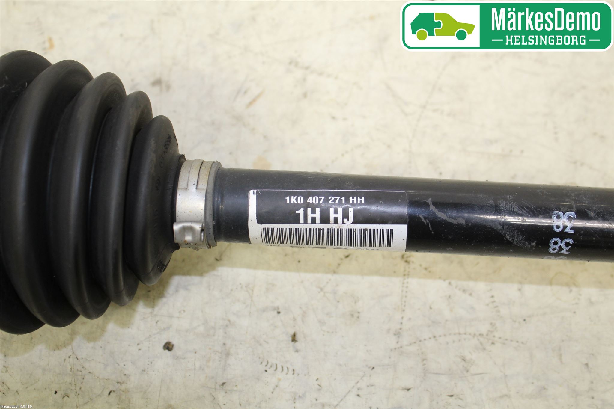 Volkswagen VW GOLF VI 09-13 Drivaxel Fram Vänster