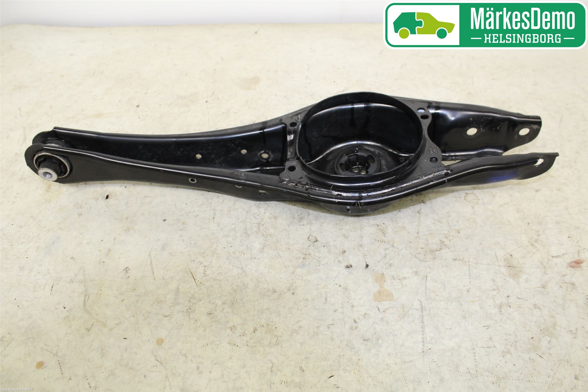 Volkswagen VW TIGUAN 16-24 Bärarm Bak Vänster