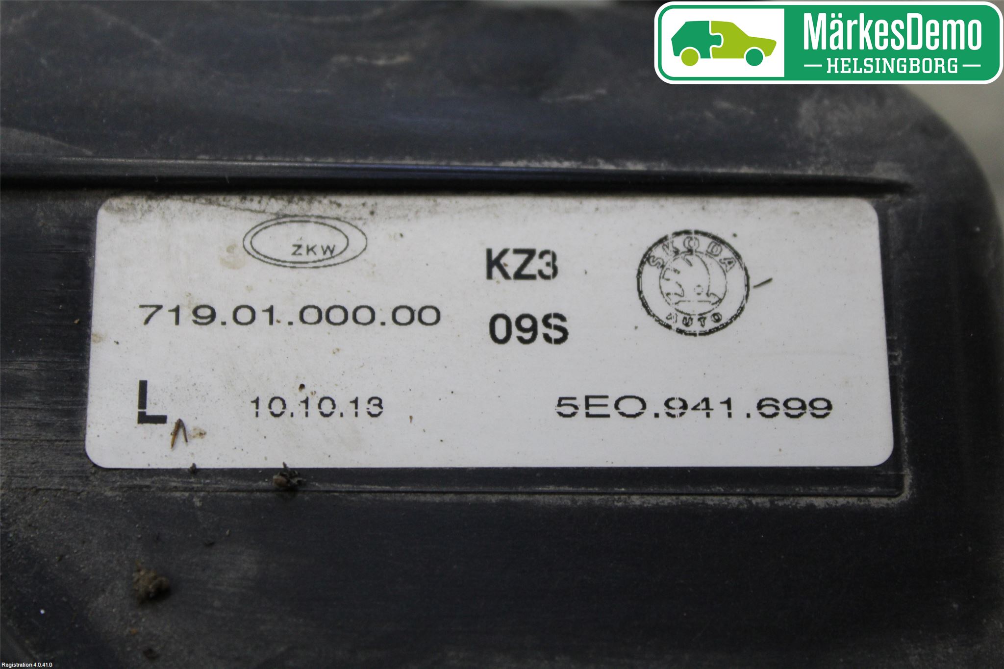 Skoda OCTAVIA (5E) 13-20 Dimljus-Varselljus Fram