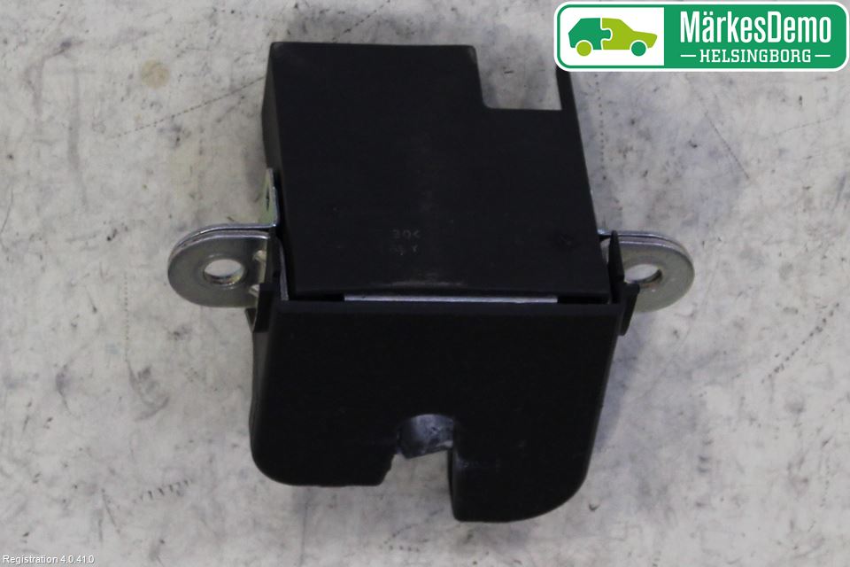 Volkswagen VW CADDY 16-20 Låskista Baklucka