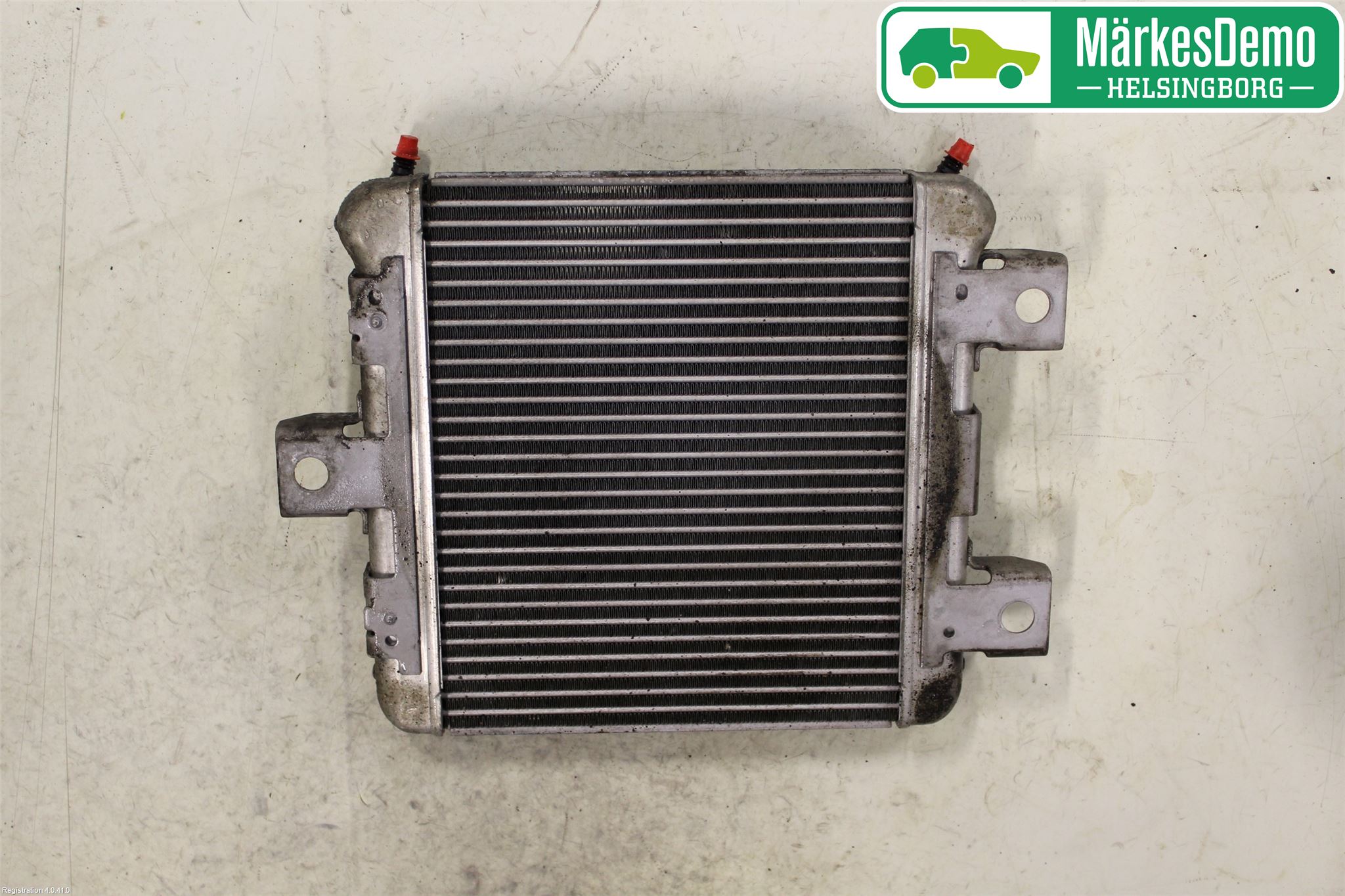 Iveco DAILY 14->> Oljekylare Automat