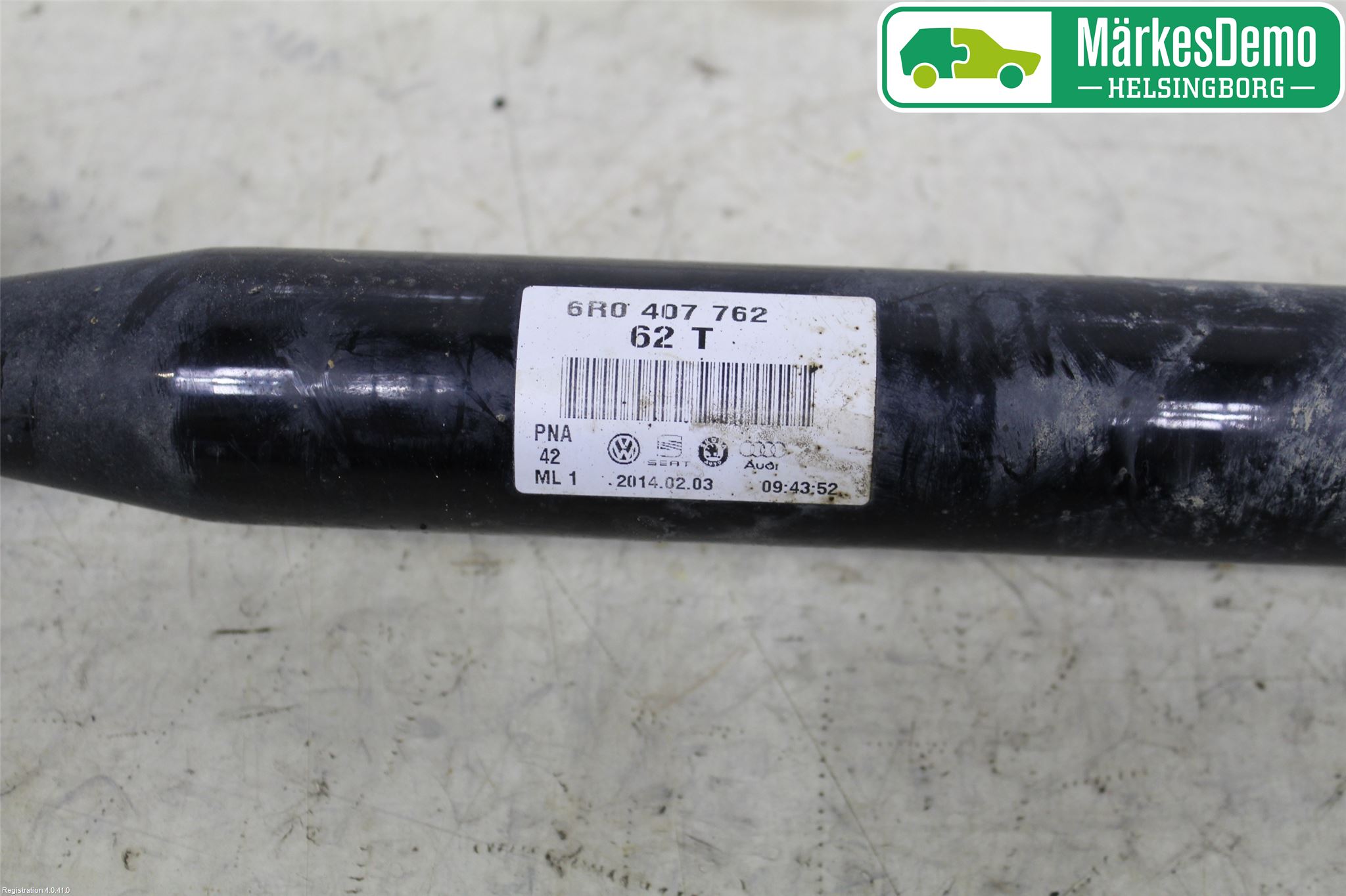 Volkswagen VW POLO 10-17 Drivaxel Fram Höger