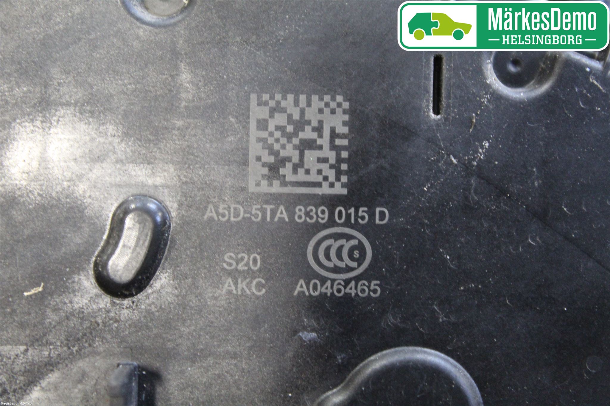 Volkswagen VW PASSAT 15-19 Centrallåsmotor Vänster