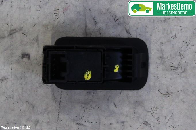 Volkswagen VW PASSAT 15-19 Strömställare Dragkrok