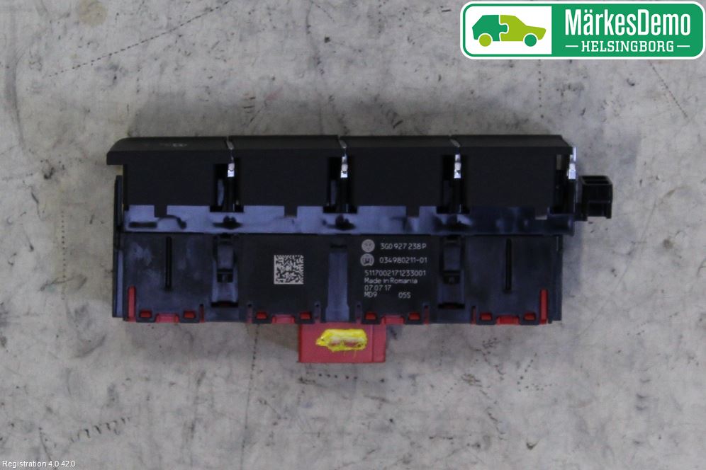 Volkswagen VW PASSAT 15-19 Strömställare Övrigt