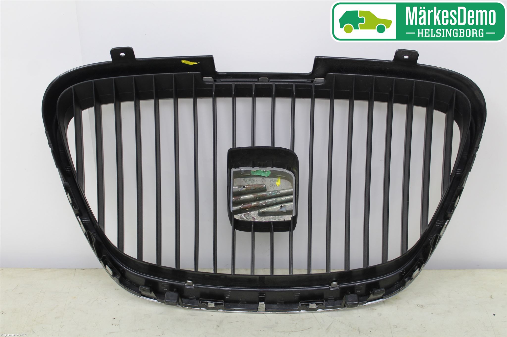 Seat LEON 06-12 Grill Komp