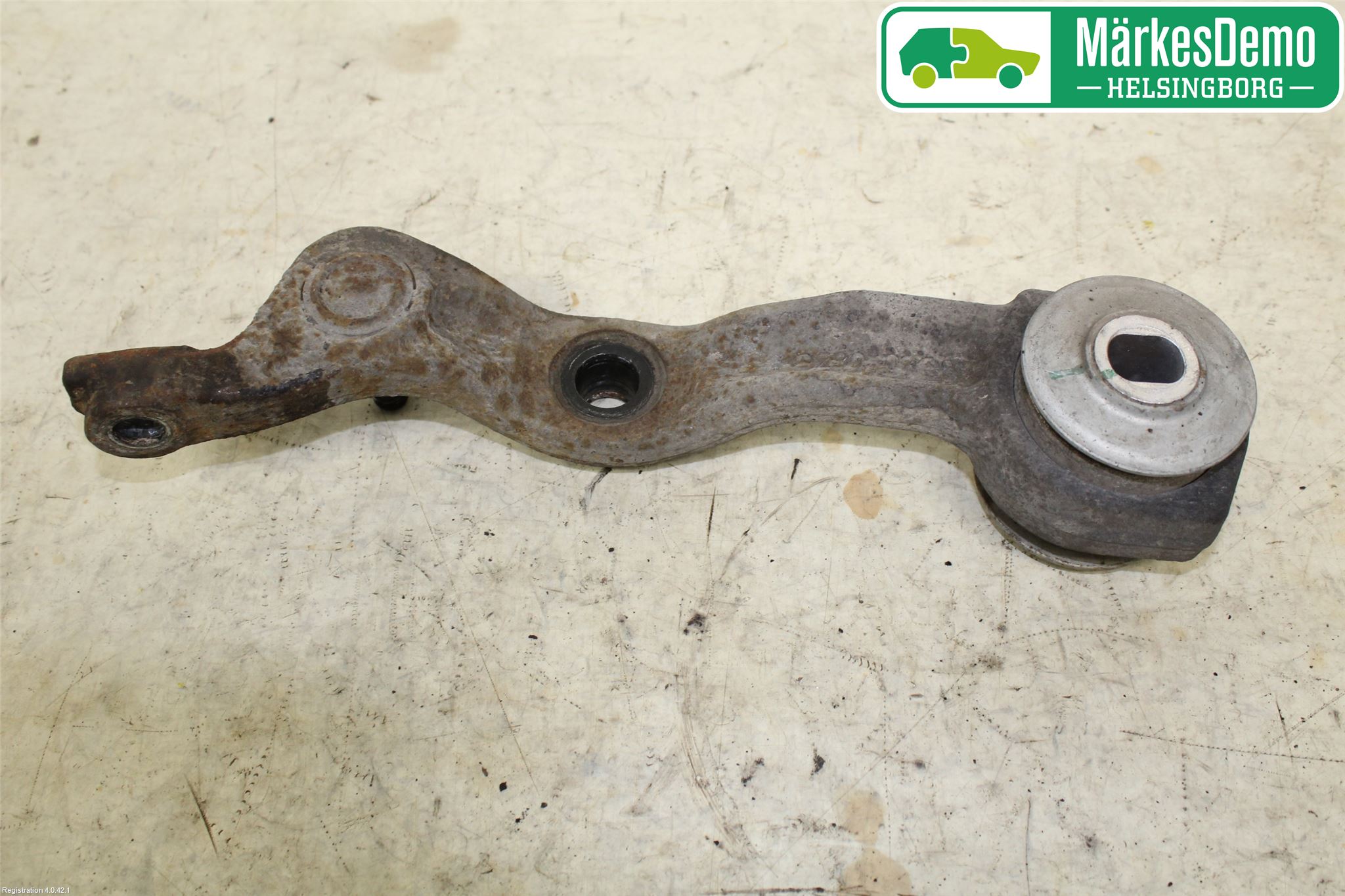 Mercedes-Benz MB SL-KLASS (R230) 00-11 Bärarm Fram Undre Hö