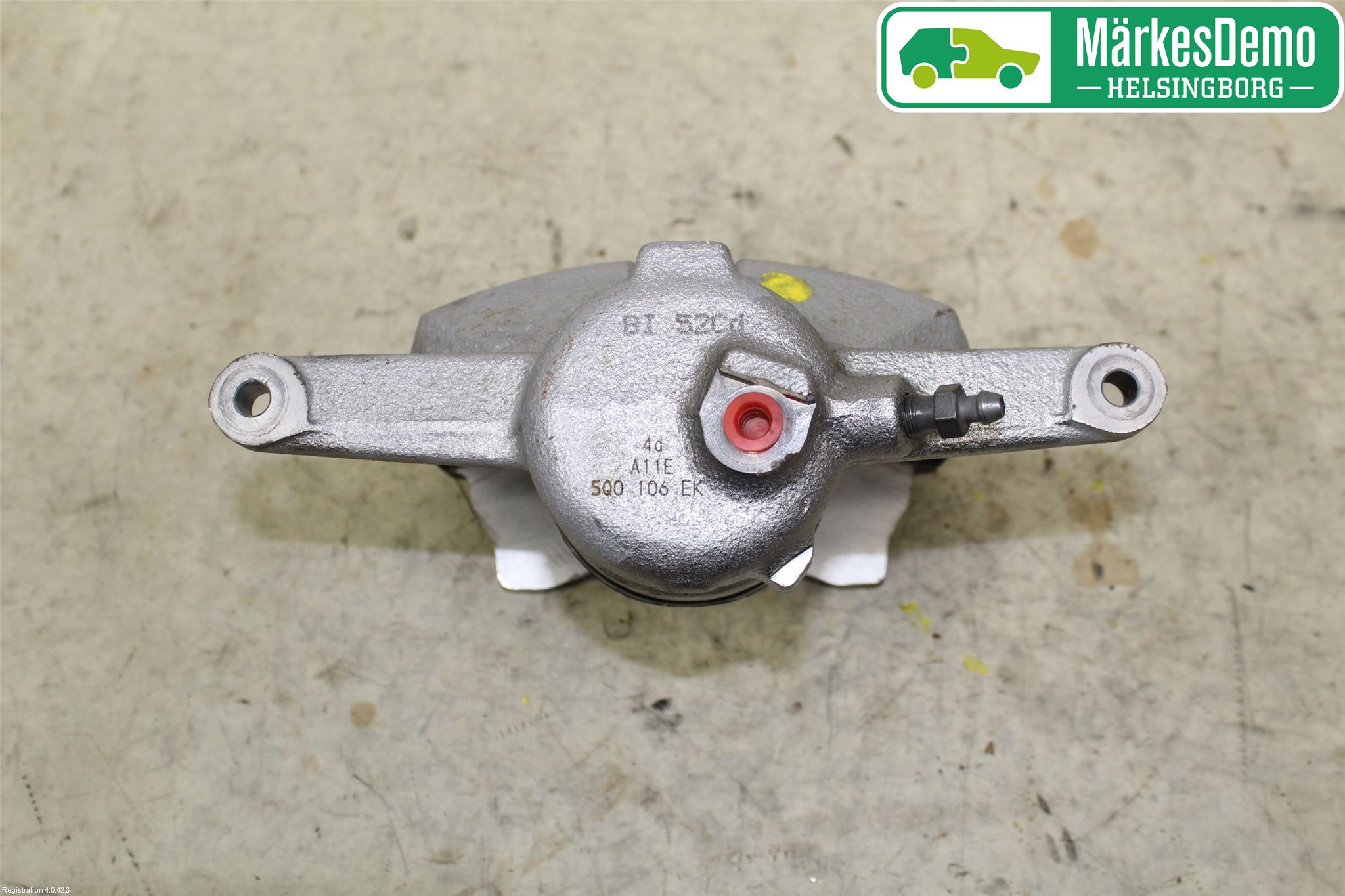 Volkswagen VW PASSAT 15-19 Bromsok Fram Höger
