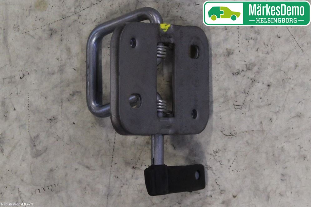 Volkswagen VW PASSAT 15-19 Huvlås