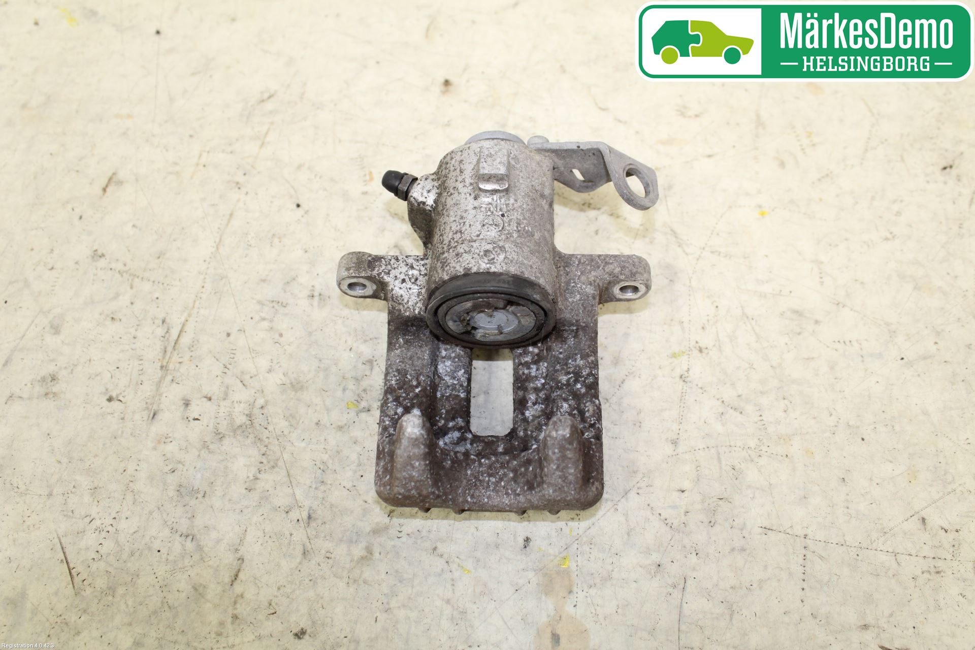 Volkswagen VW POLO 10-17 Bromsok Bak Höger