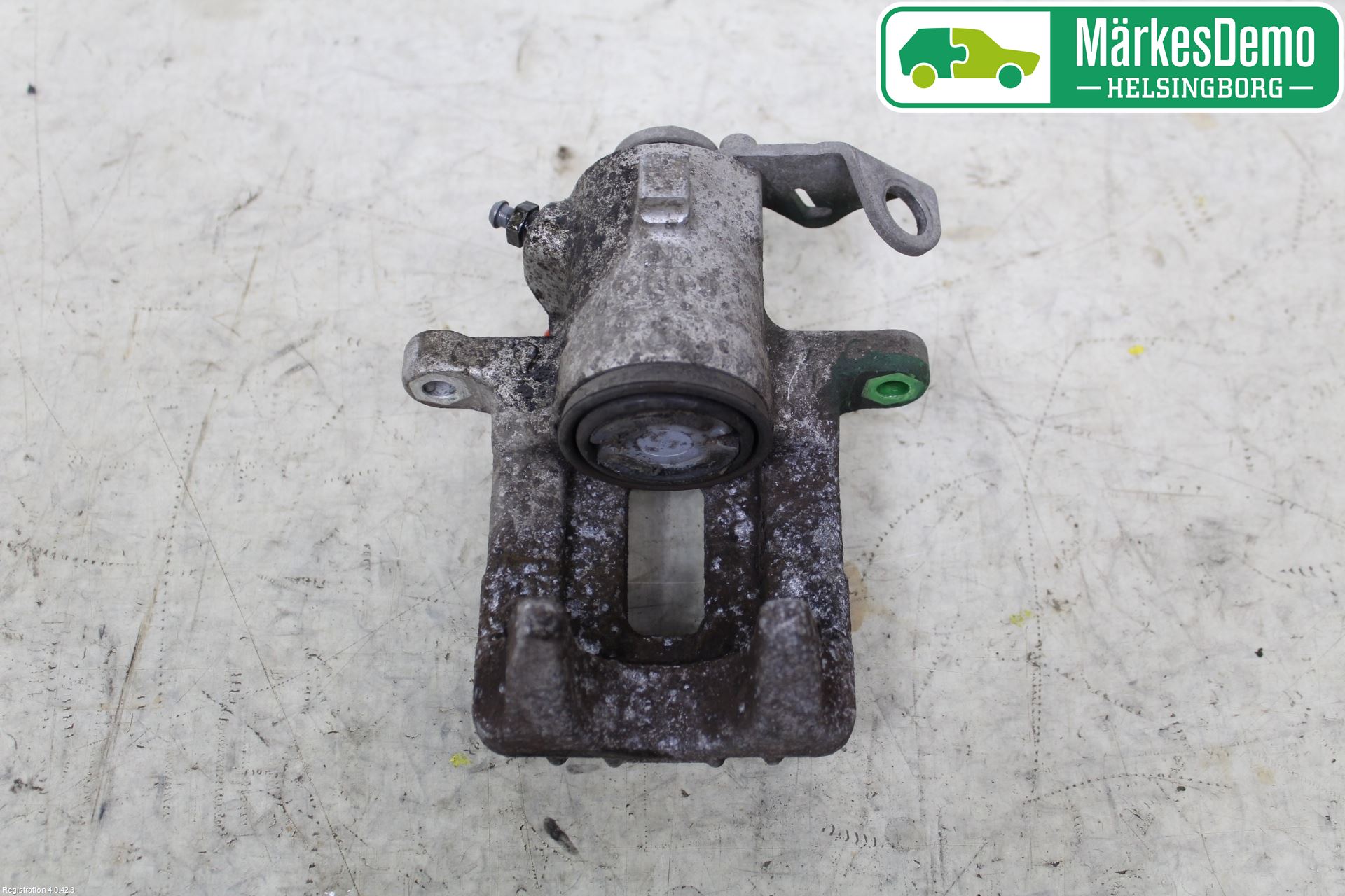 Volkswagen VW POLO 10-17 Bromsok Bak Höger