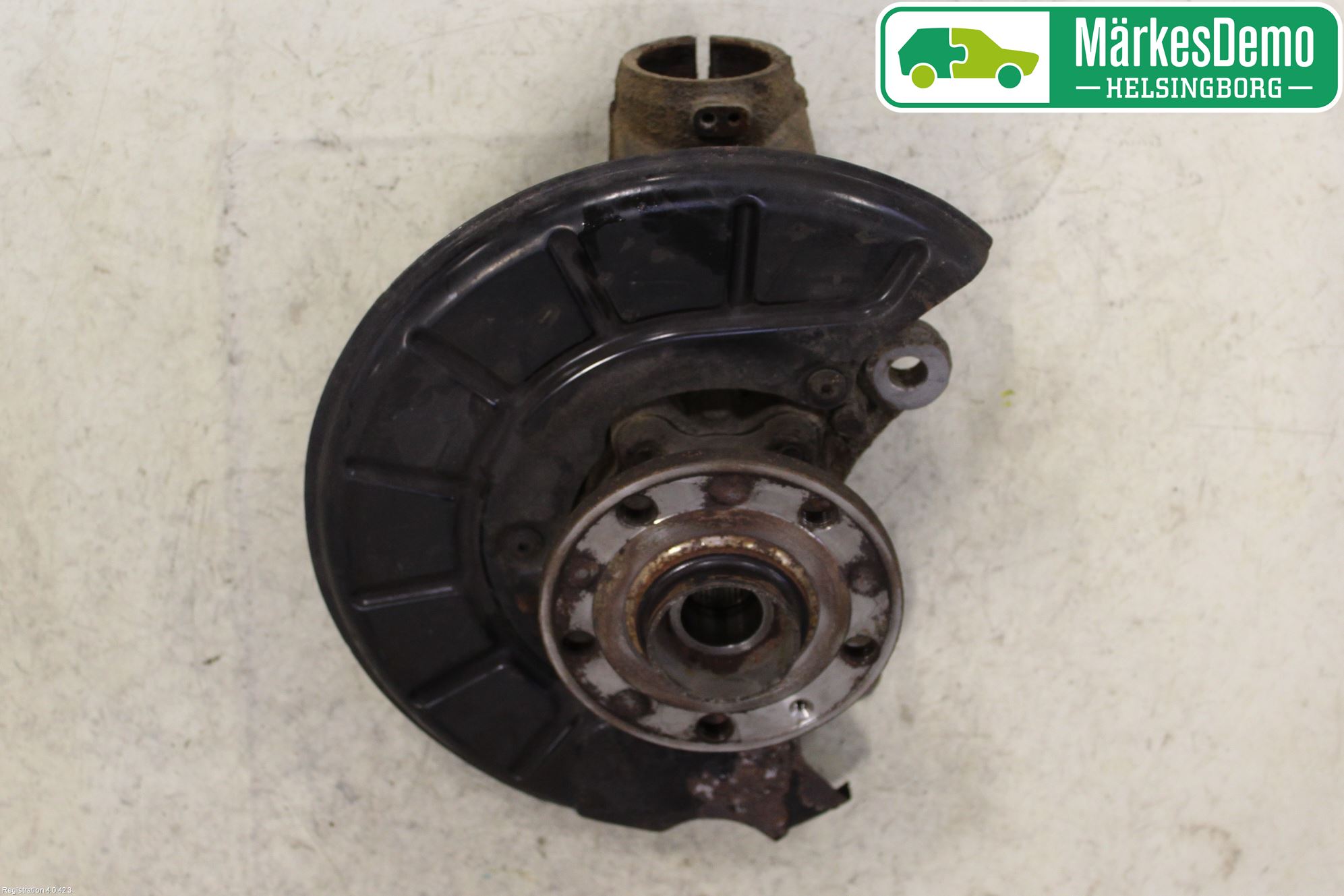 Volkswagen VW CADDY 11-15 Styrspindel Lagerhus Hö