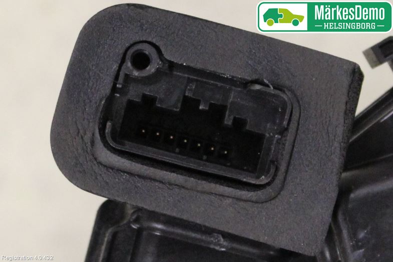 Volkswagen VW CADDY 16-20 Centrallåsmotor Vänster