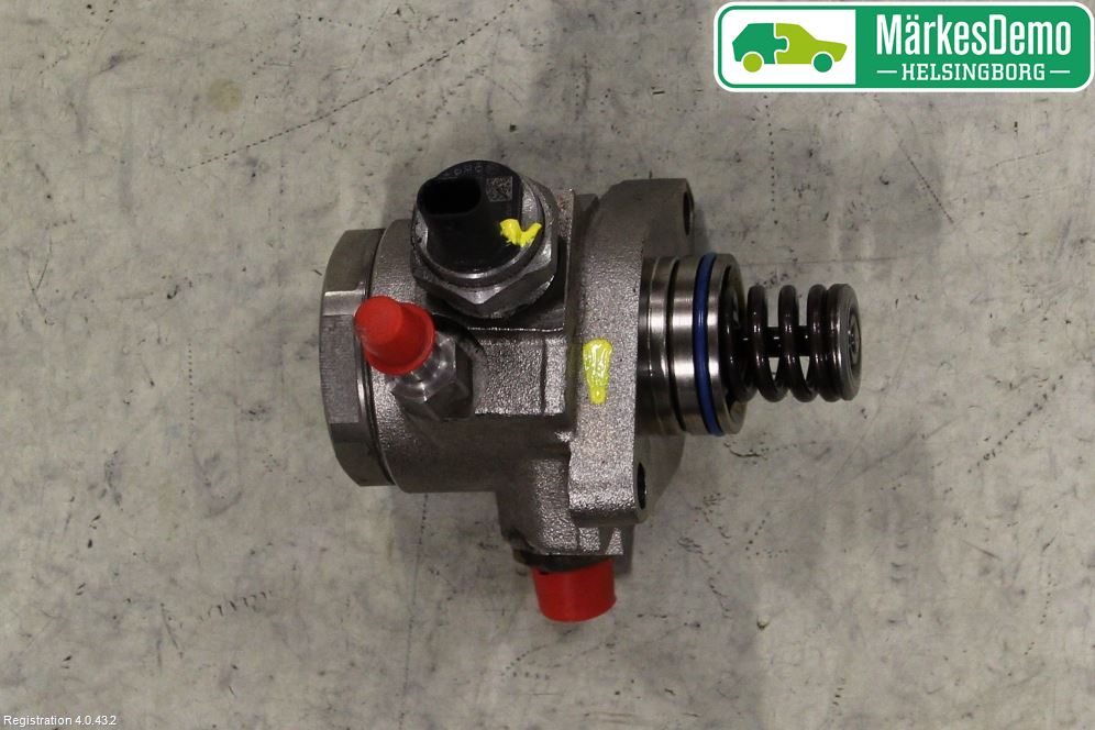 Volkswagen VW POLO 10-17 Bränslepump Mek