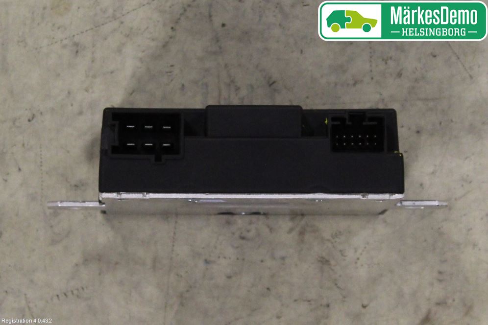 Mercedes-Benz MB E-KLASS (W213) 16-23 Styrenhet Bränslepump