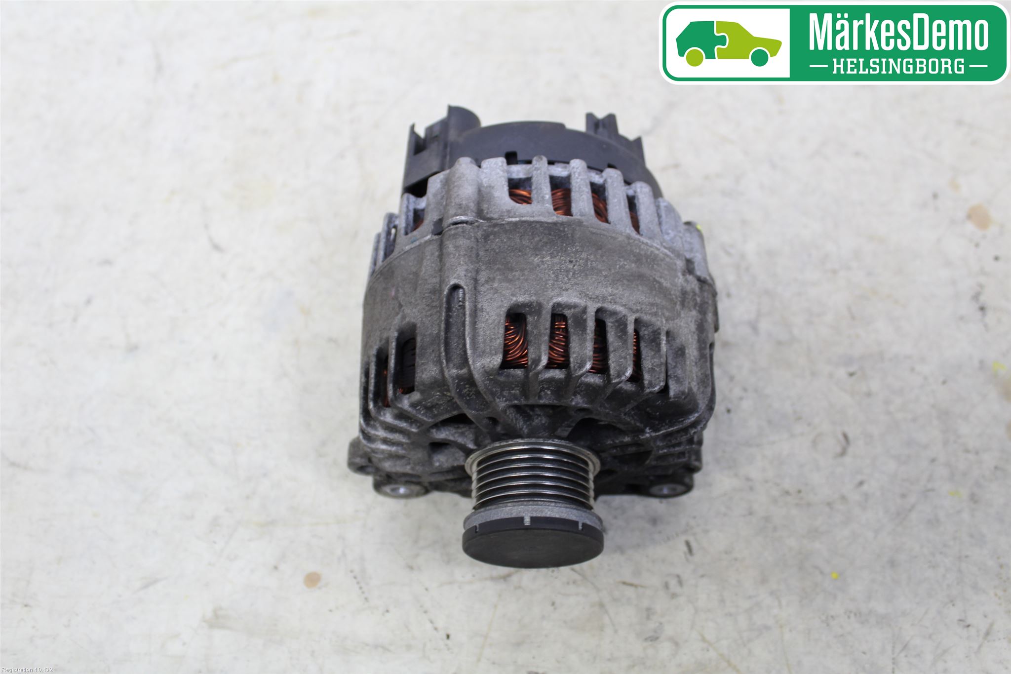 Volkswagen VW GOLF VI 09-13 Generator