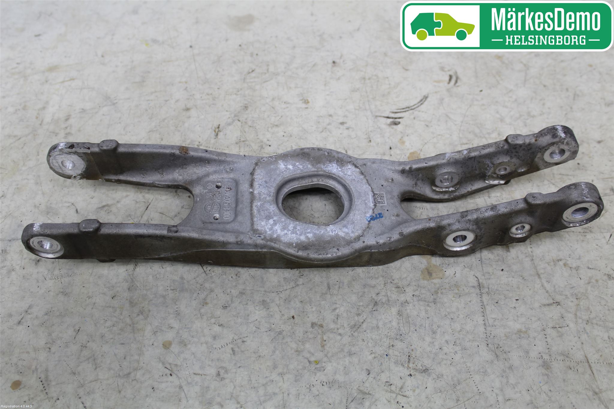 Mercedes-Benz MB C-KLASS (W205) 14-21 Bärarm Bak Vänster