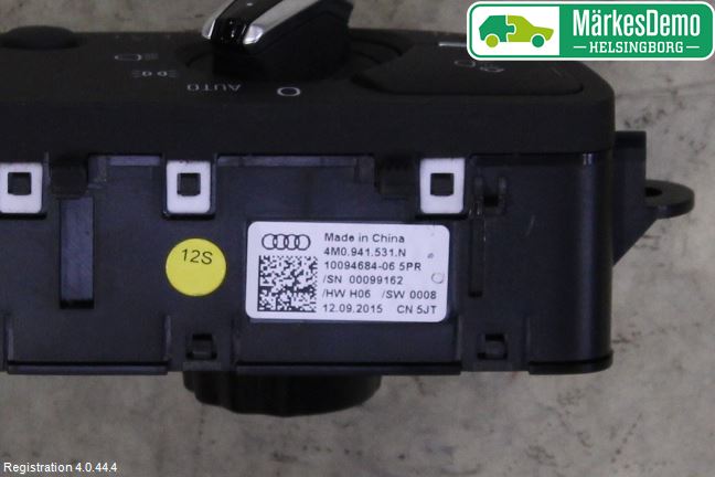 Audi A4/S4 B9 16-19 Strömställare Ljus