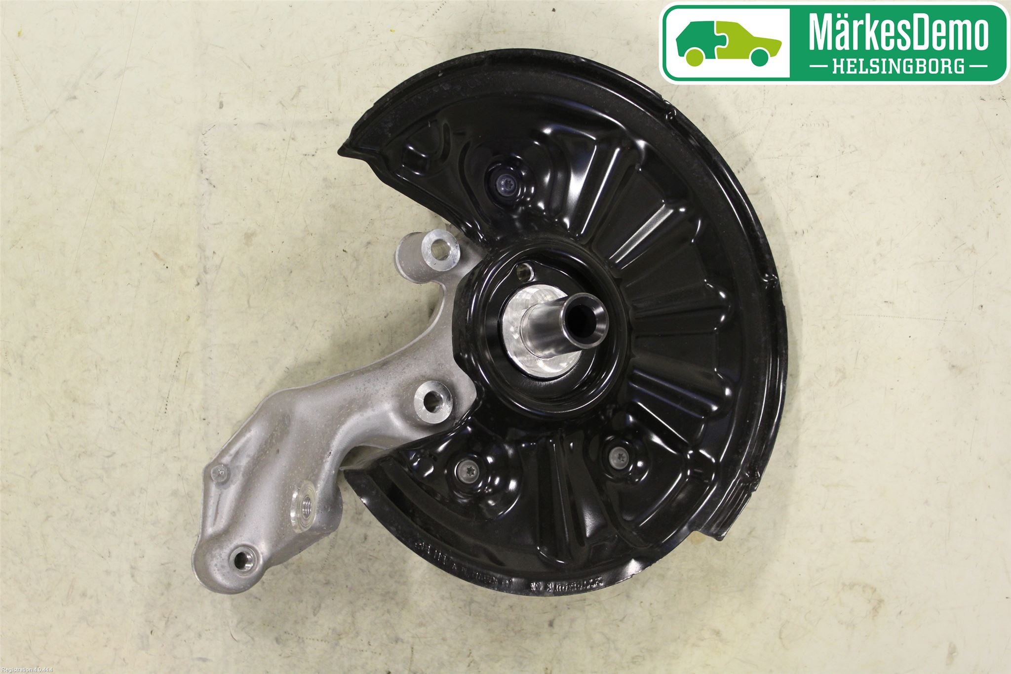 Volkswagen VW PASSAT 15-19 Hjullagerhus-Spindel Vä B