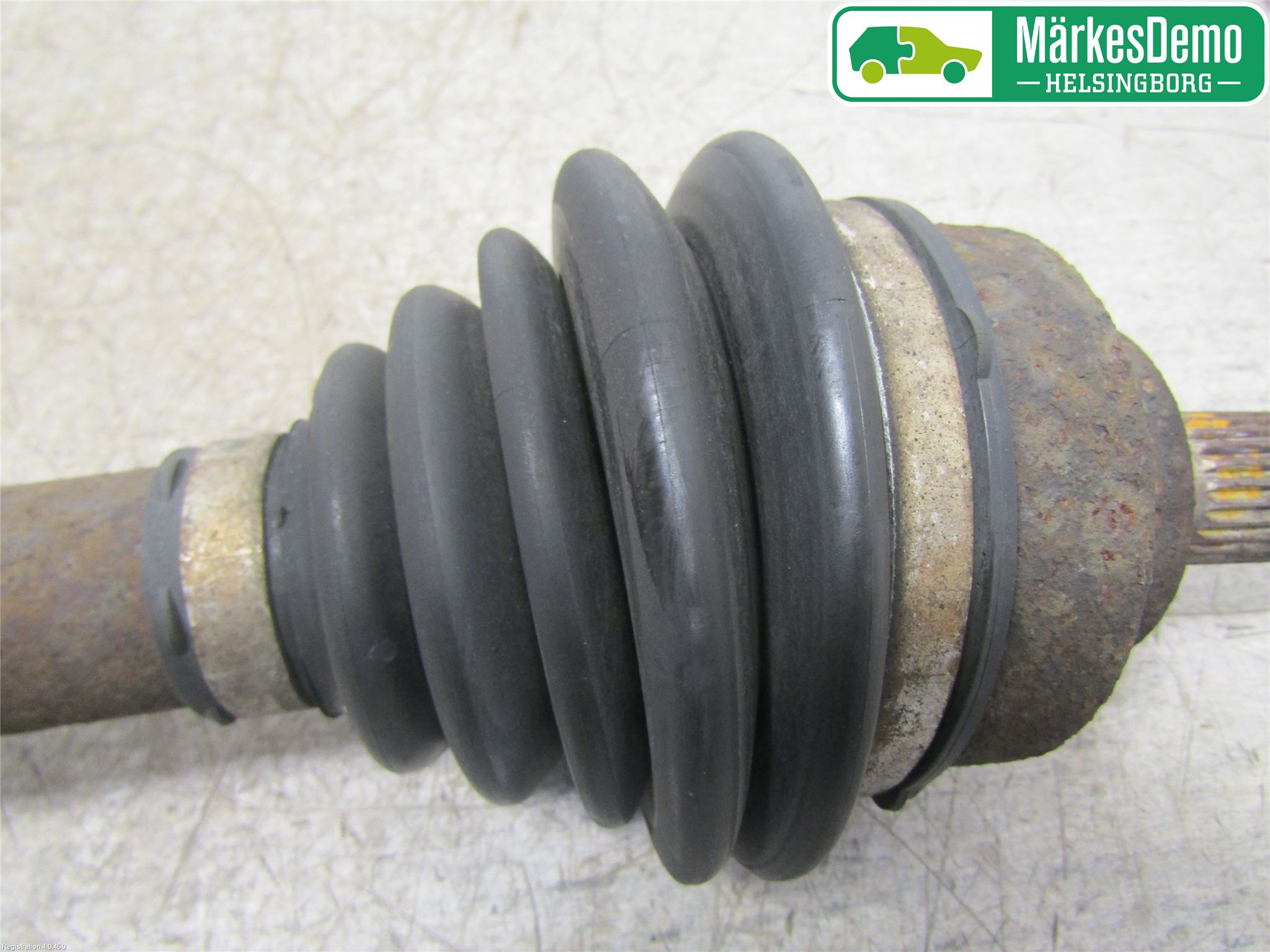 Peugeot 5008 10-16 Drivaxel Fram Vänster