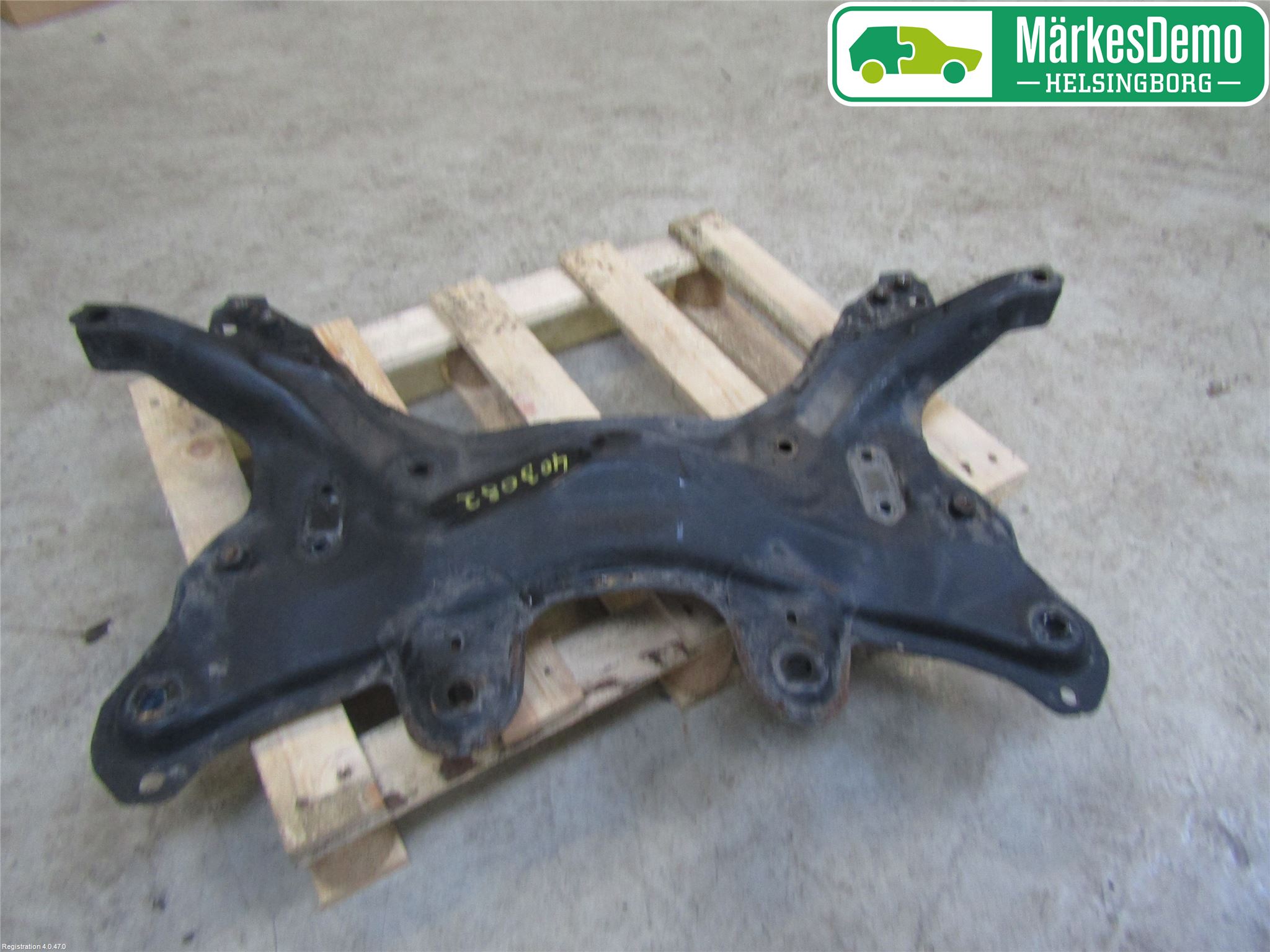 Fiat 500 07- Framvagnsbalk