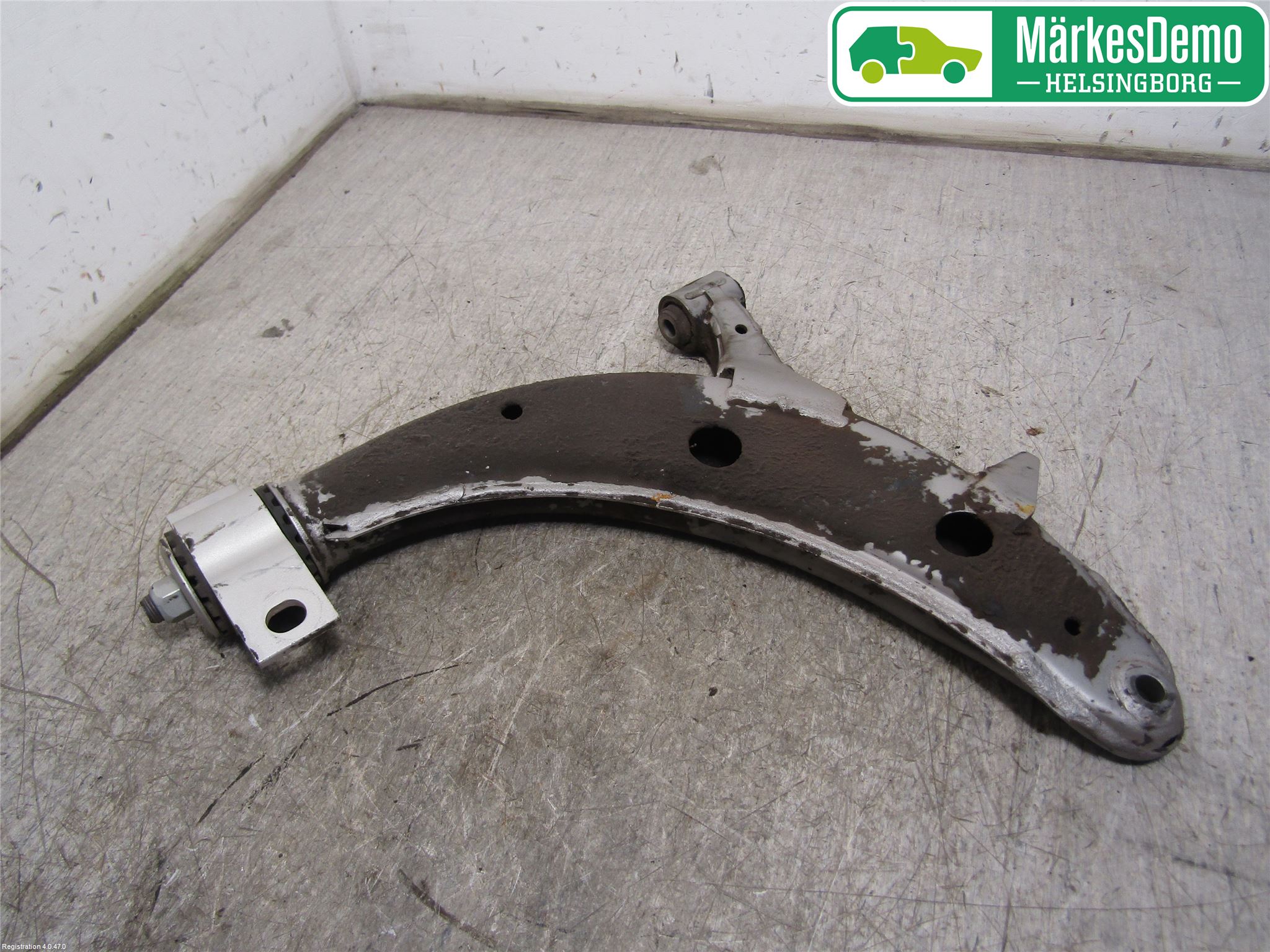 Subaru IMPREZA II  06-07 Bärarm Fram Undre Vä