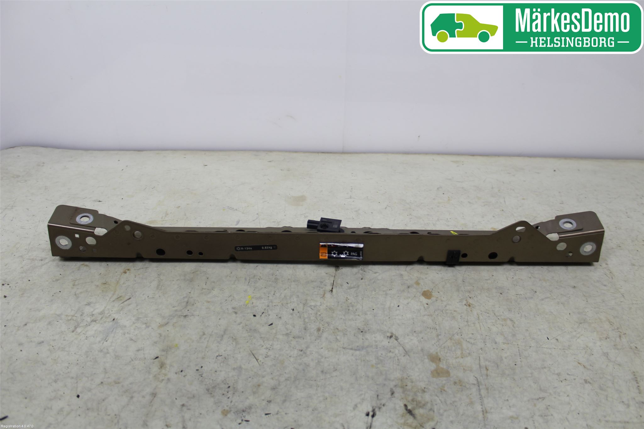 Opel ASTRA J 10-15 Front Huvlåsplåt-Balk