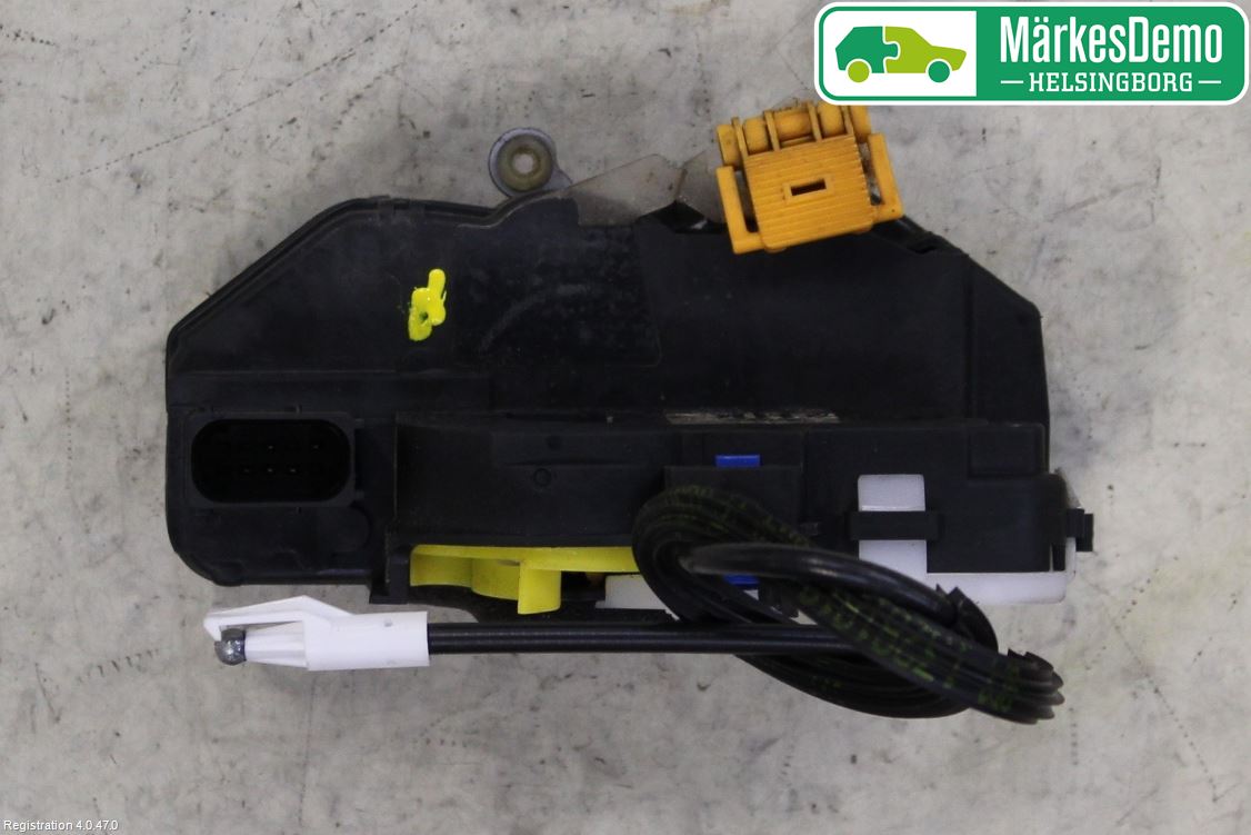 Opel ASTRA J 10-15 Centrallåsmotor Vänster