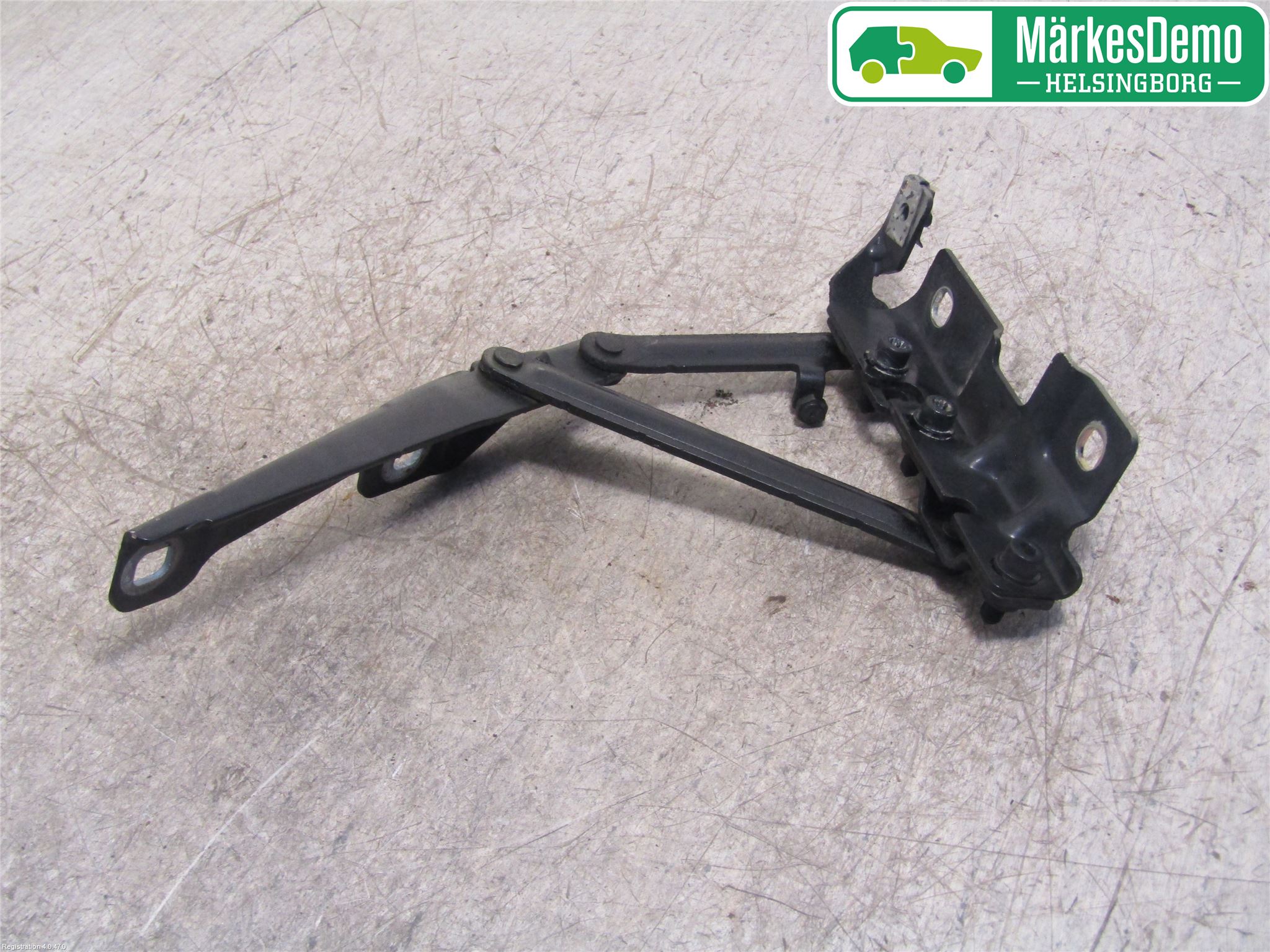 Opel INSIGNIA 09-16 Huvgångjärn